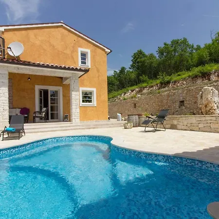 Villa Patricija Ubasico